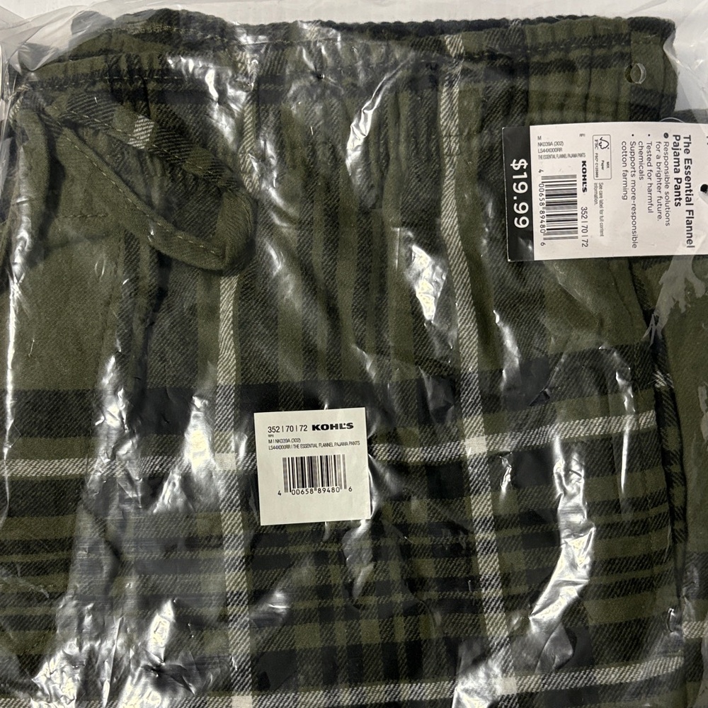 Kohl's Green & Black Plaid Flannel Pants - Men’s Size Medium